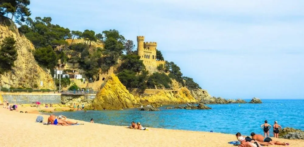 Villa In Lloret De Mar - 104821 By Mo Rentals
